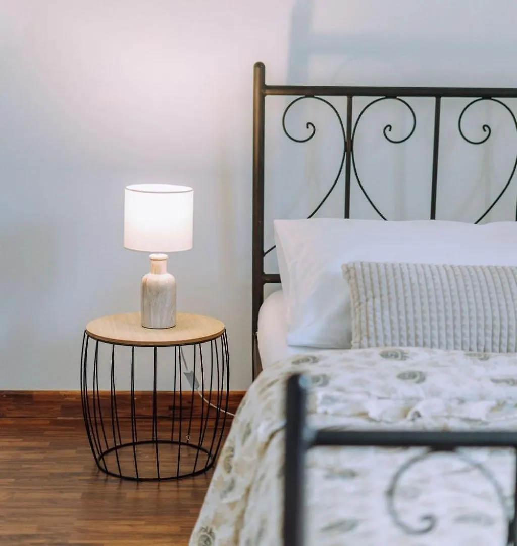 דירה ארגוסטולי Lithostroto Suites